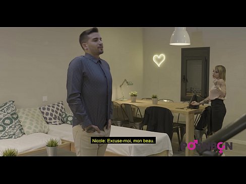 ❤️ PORNBCN 4K 一个成熟的女人与大乳房要肛门性交年轻的男妓与大阴茎口交amortism硬他妈的手工作狗风格阴部舔高潮法语字幕 ❤️❌ 性爱