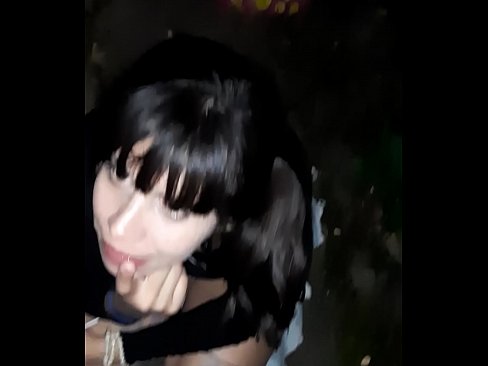 ❤️ 在街上膨胀的阴茎,以换取糖果 ❤️❌ 性爱